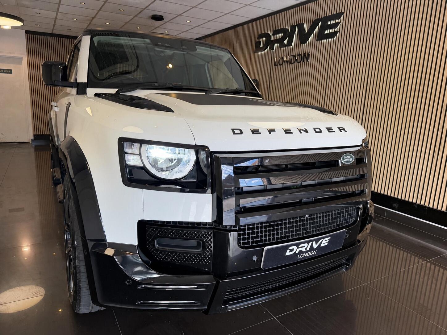 Land Rover Defender 110